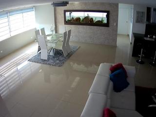 voyeurcam-latina-babe-parlor-2