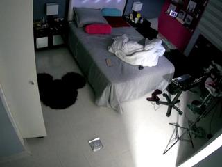 voyeurcam-latina-babe-bedroom-2